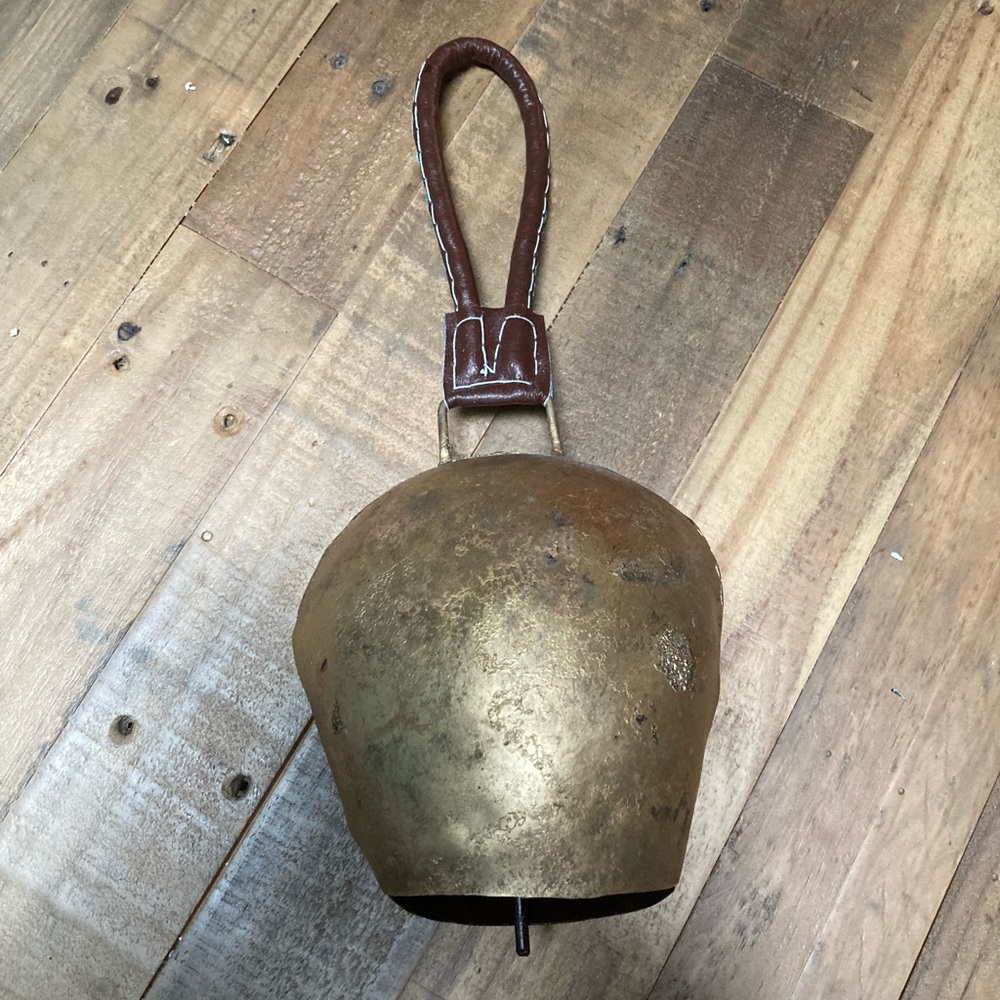 NWOT Decorative Bell 🛎